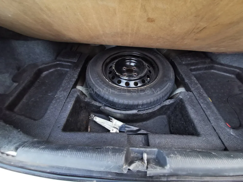 Honda Civic 2002 for Sale in Muzaffarabad Honda Civic 2002 for Sale in Muzaffarabad Image-10