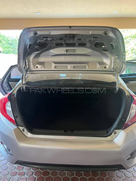 Honda Civic 2016 for Sale in Sialkot Honda Civic 2016 for Sale in Sialkot Image-10