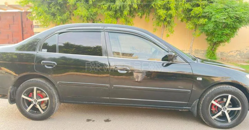 Honda Civic 2004 for Sale in Multan Honda Civic 2004 for Sale in Multan Image-10