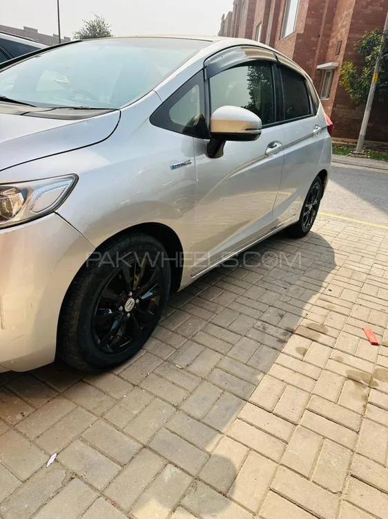 Honda Fit 2014 for Sale in Lahore Honda Fit 2014 for Sale in Lahore Image-7