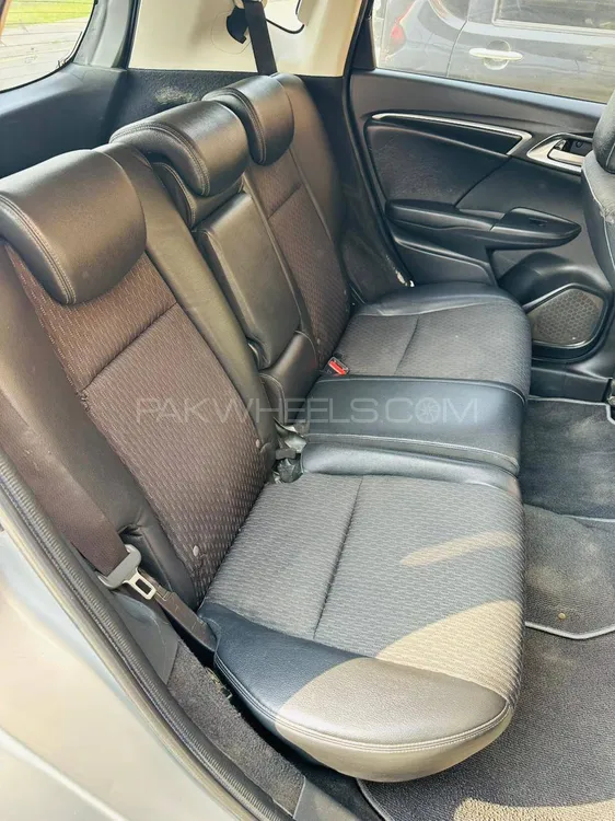 Honda Fit 2014 for Sale in Lahore Honda Fit 2014 for Sale in Lahore Image-13
