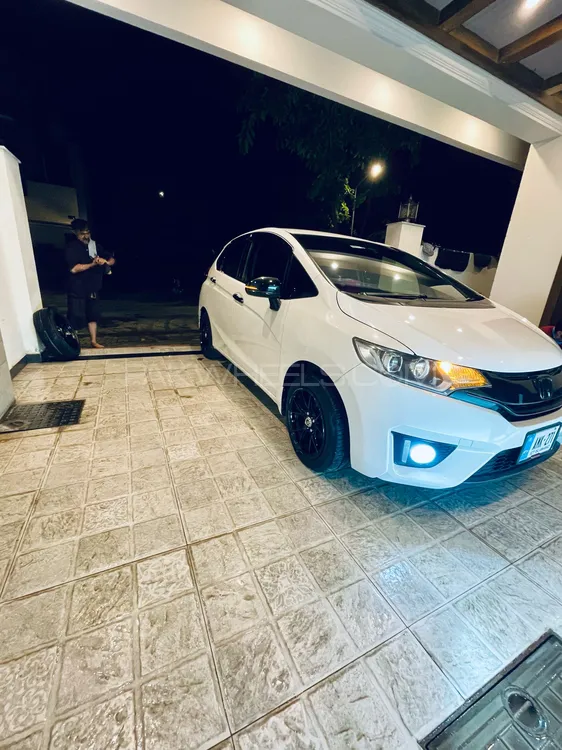 Honda Fit 2015 for Sale in Islamabad Honda Fit 2015 for Sale in Islamabad Image-12