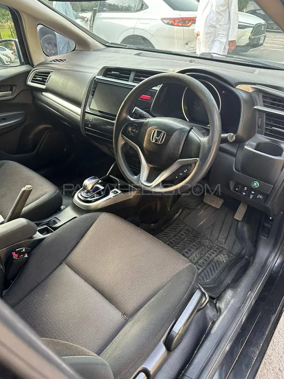 Honda Fit 2015 for Sale in Islamabad Honda Fit 2015 for Sale in Islamabad Image-10