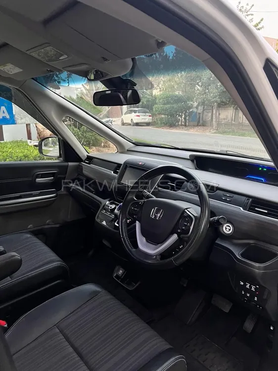 Honda Freed 2017 for Sale in Lahore Honda Freed 2017 for Sale in Lahore Image-7
