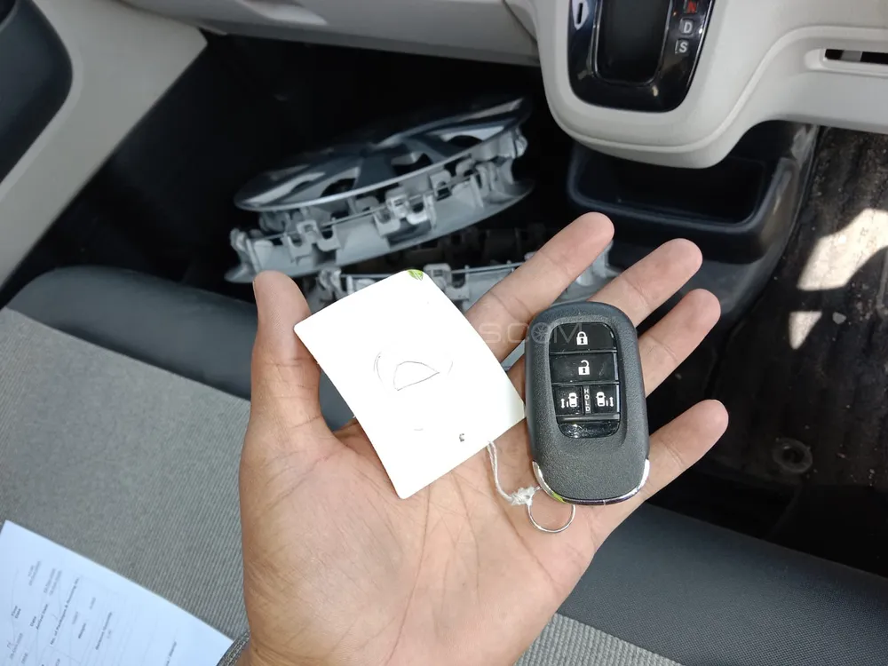 Honda N Box 2024 for Sale in Gujranwala Honda N Box 2024 for Sale in Gujranwala Image-6