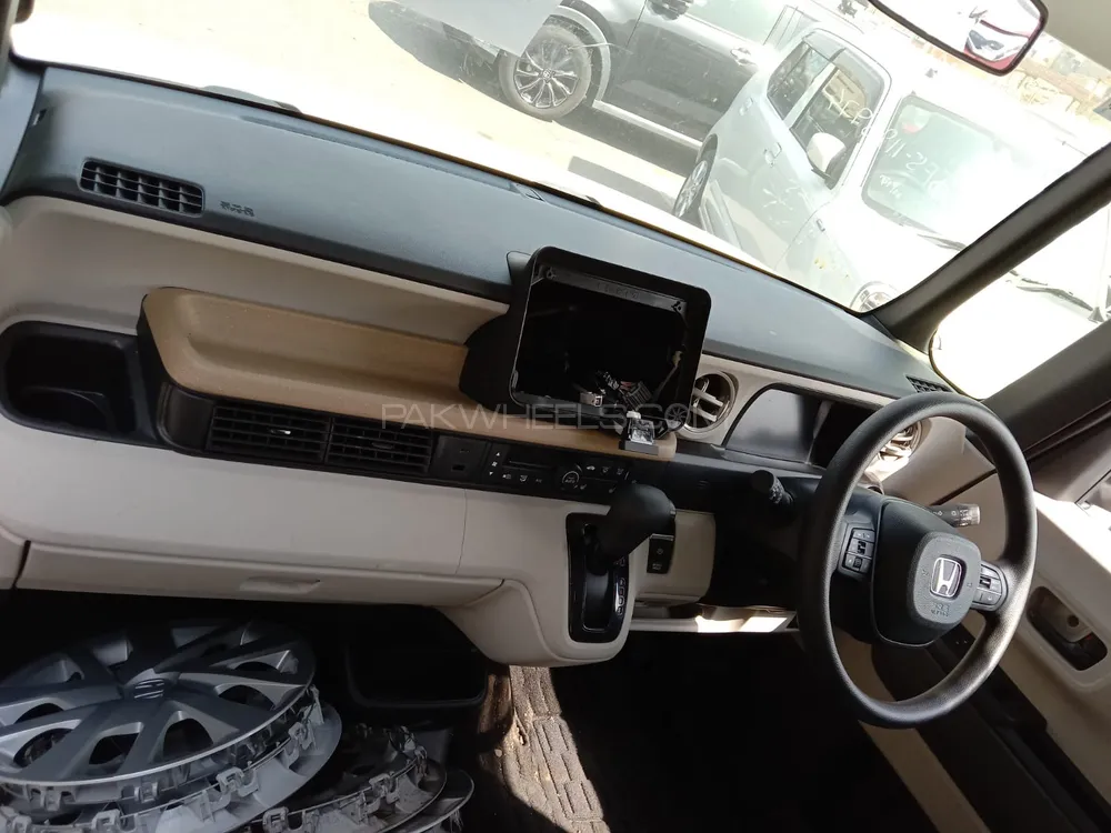 Honda N Box 2024 for Sale in Gujranwala Honda N Box 2024 for Sale in Gujranwala Image-7