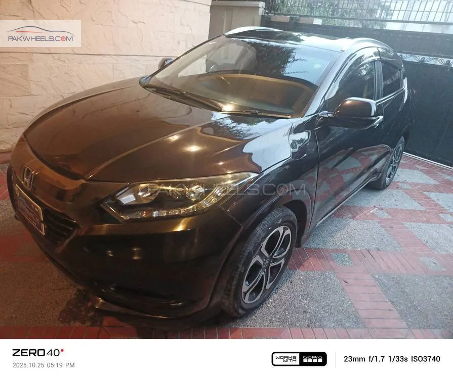 Honda Vezel 2017 for Sale in Lahore Honda Vezel 2017 for Sale in Lahore Image-3