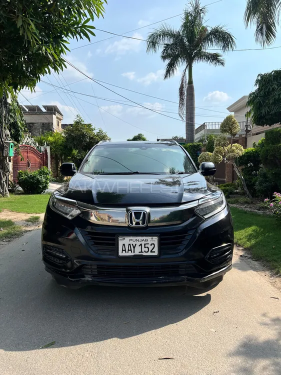 Honda Vezel 2018 for Sale in Lahore Honda Vezel 2018 for Sale in Lahore Image-5