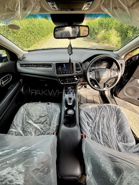Honda Vezel 2016 for Sale in Lahore Honda Vezel 2016 for Sale in Lahore Image-15