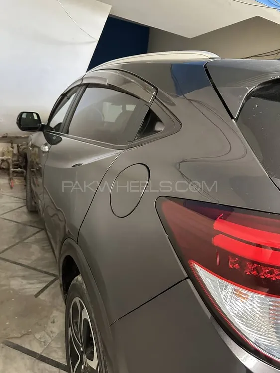 Honda Vezel 2014 for Sale in Karachi Honda Vezel 2014 for Sale in Karachi Image-12