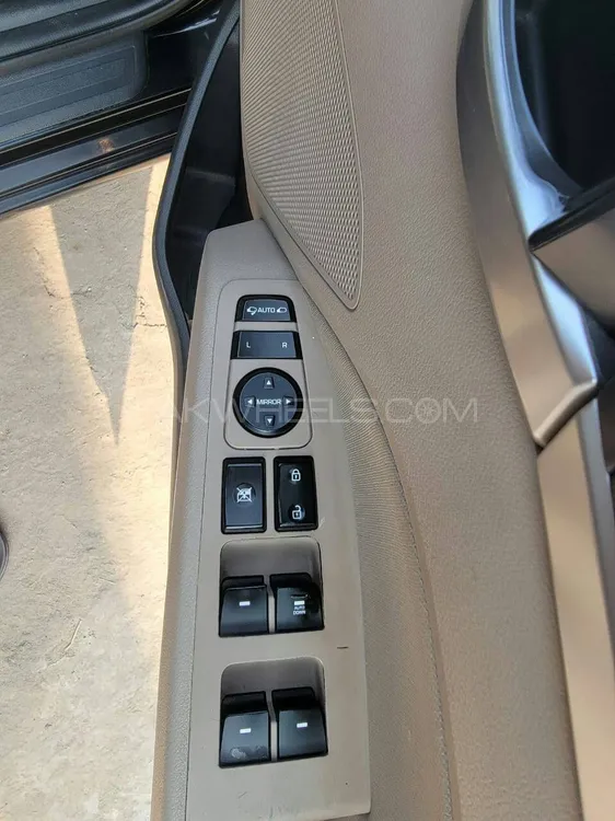Hyundai Elantra 2021 for Sale in Faisalabad Hyundai Elantra 2021 for Sale in Faisalabad Image-8
