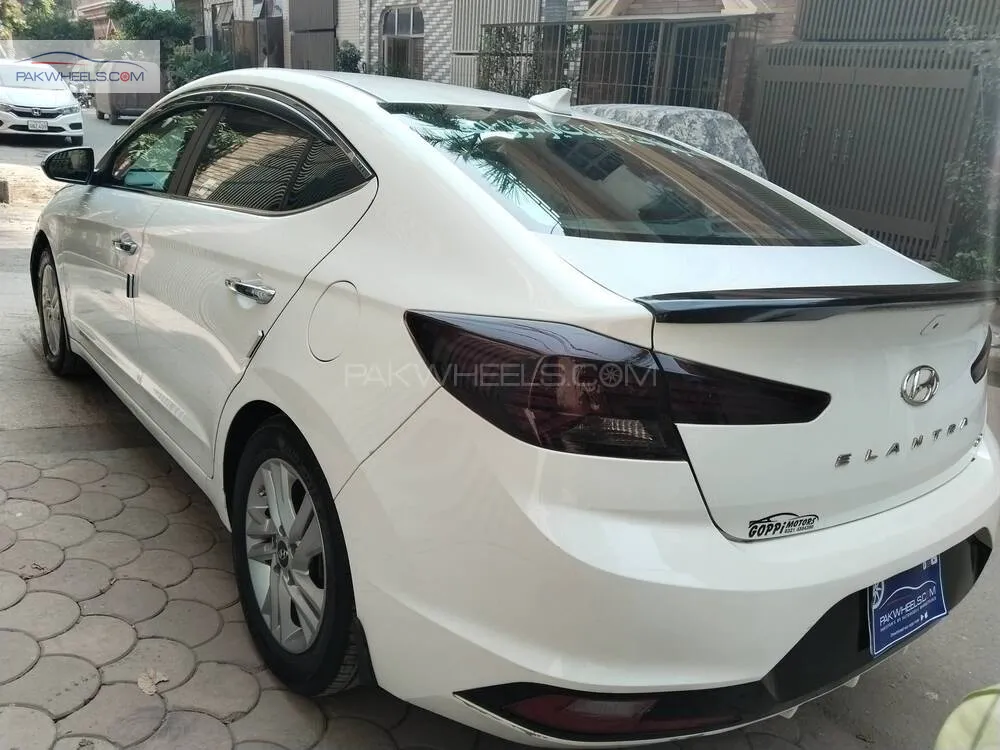 Hyundai Elantra 2021 for Sale in Lahore Hyundai Elantra 2021 for Sale in Lahore Image-5