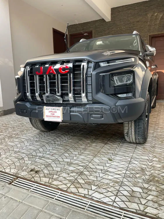 JAC T9 2025 for Sale in Karachi JAC T9 2025 for Sale in Karachi Image-2