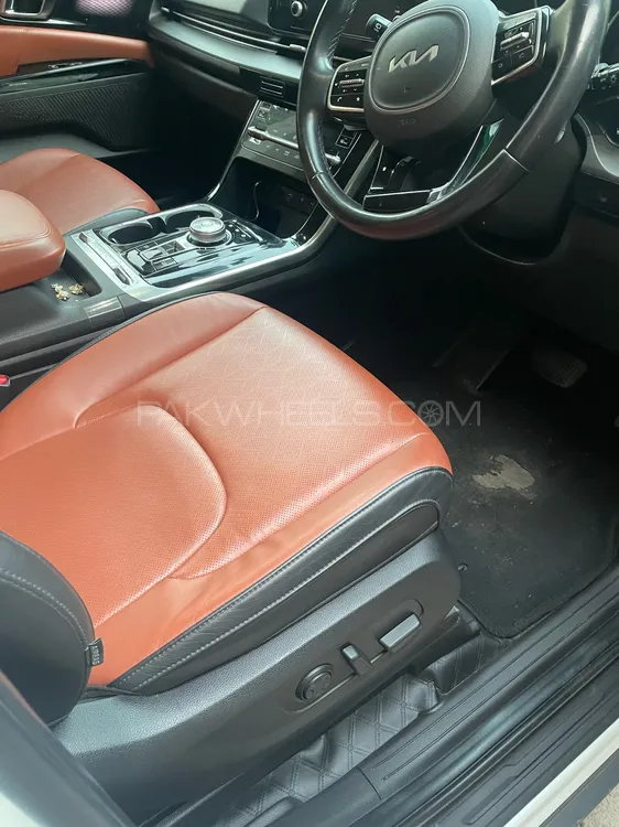 KIA Carnival 2021 for Sale in Lahore KIA Carnival 2021 for Sale in Lahore Image-7