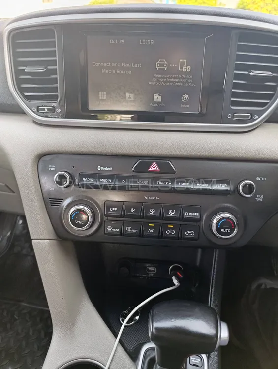 KIA Sportage 2019 for Sale in Islamabad KIA Sportage 2019 for Sale in Islamabad Image-10