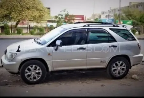 Lexus RX Series 2002 for Sale in Karachi Lexus RX Series 2002 for Sale in Karachi Image-10