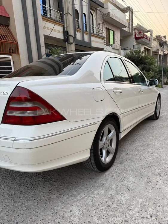 Mercedes Benz C Class 2006 for Sale in Islamabad Mercedes Benz C Class 2006 for Sale in Islamabad Image-2