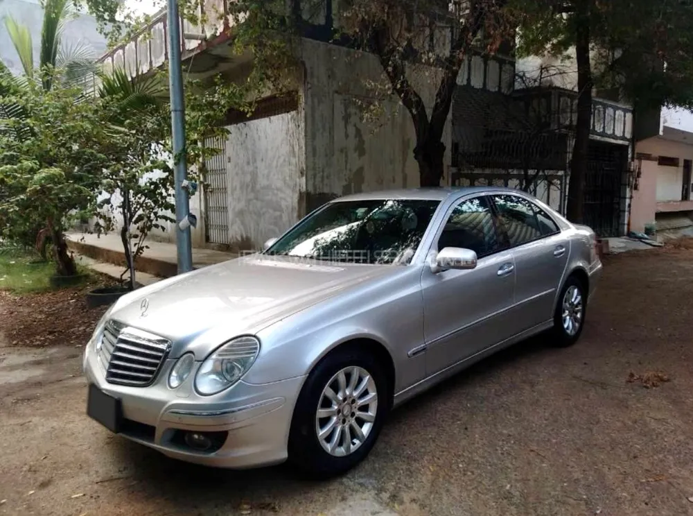 Mercedes Benz E Class 2005 for Sale in Karachi Mercedes Benz E Class 2005 for Sale in Karachi Image-1