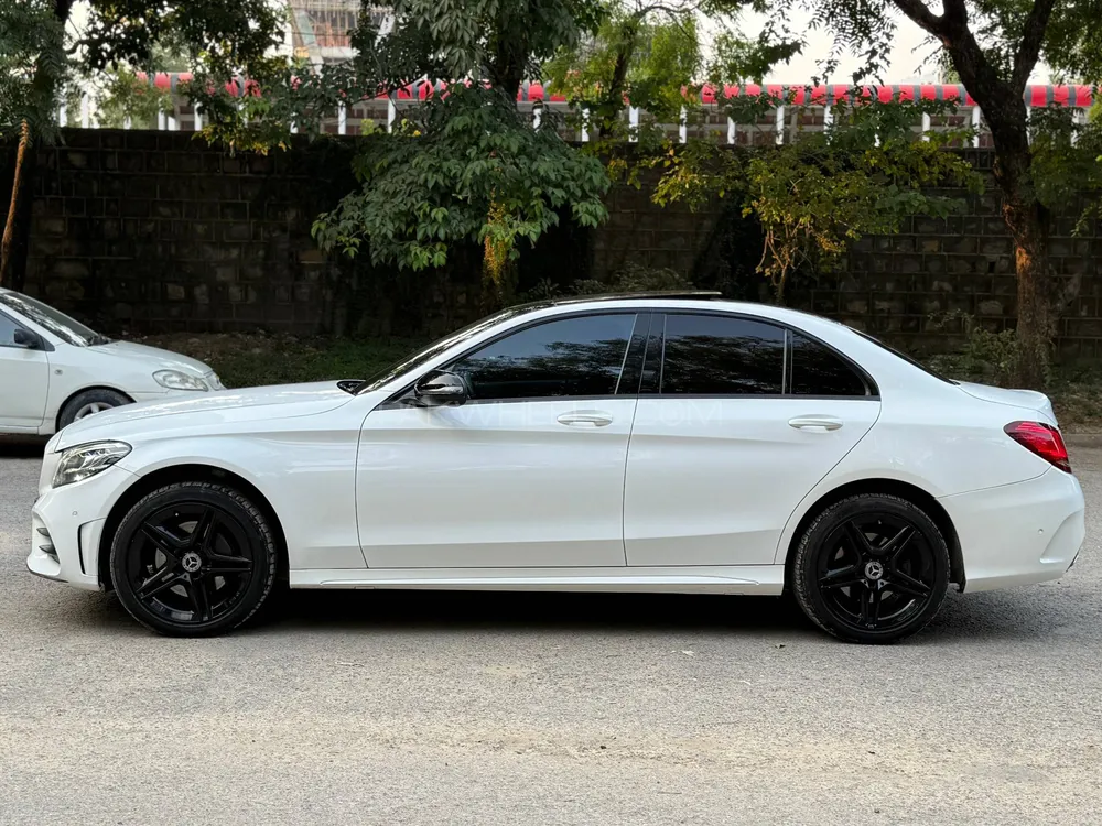 Mercedes Benz E Class 2021 for Sale in Islamabad Mercedes Benz E Class 2021 for Sale in Islamabad Image-3