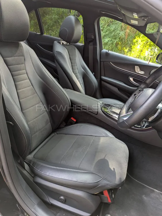Mercedes Benz E Class 2022 for Sale in Lahore Mercedes Benz E Class 2022 for Sale in Lahore Image-7
