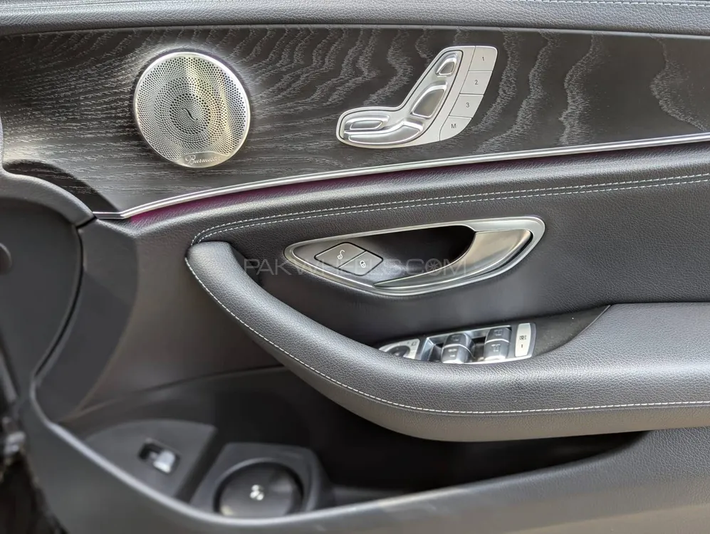 Mercedes Benz E Class 2022 for Sale in Lahore Mercedes Benz E Class 2022 for Sale in Lahore Image-12