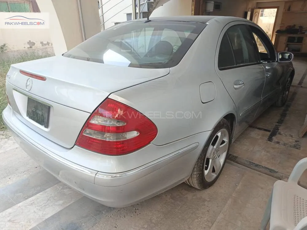 Mercedes Benz E Class 2004 for Sale in Rawalpindi Mercedes Benz E Class 2004 for Sale in Rawalpindi Image-5