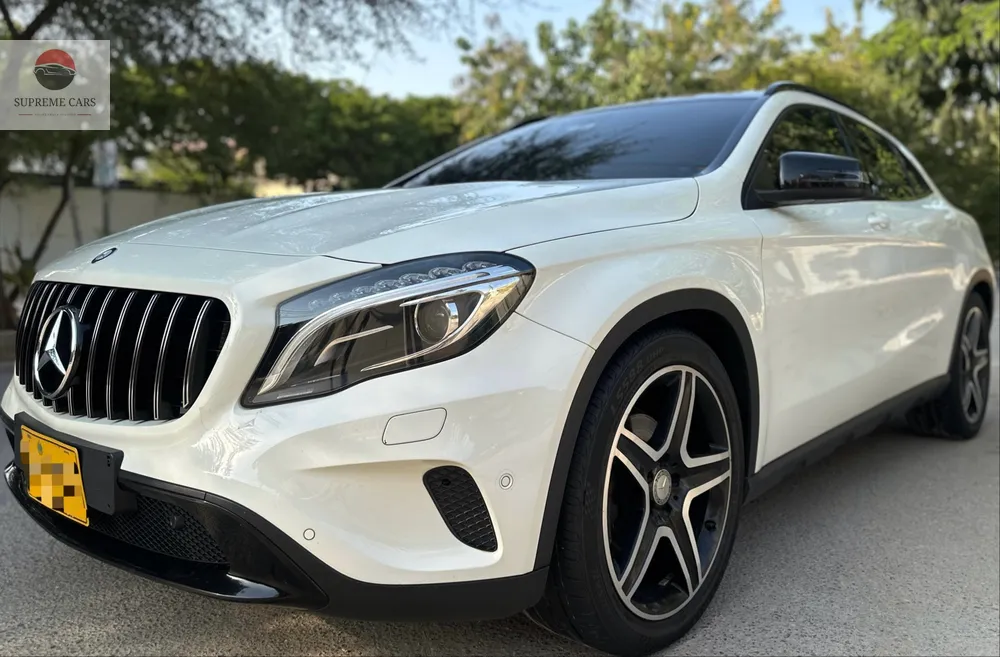 Mercedes Benz GLA Class 2015 for Sale in Karachi Mercedes Benz GLA Class 2015 for Sale in Karachi Image-10