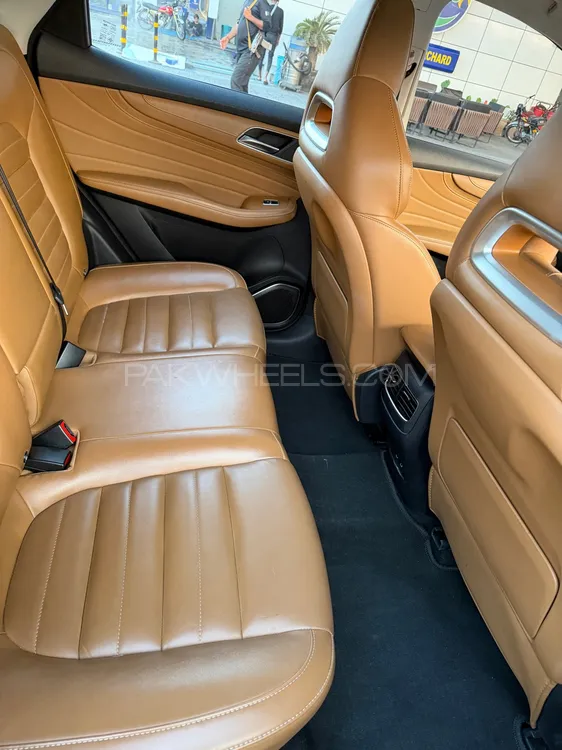 MG HS 2023 for Sale in Lahore MG HS 2023 for Sale in Lahore Image-3