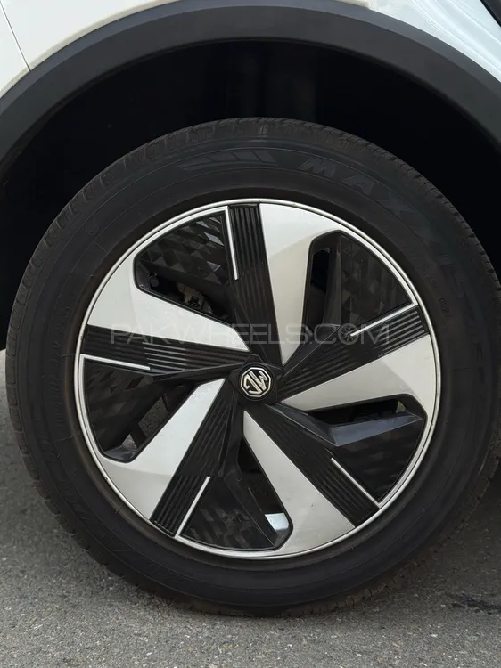 MG ZS EV 2023 for Sale in Lahore MG ZS EV 2023 for Sale in Lahore Image-4