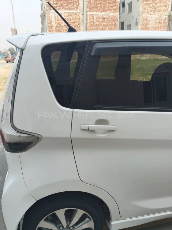 مٹسوبیشی ای کے کسٹم 2016 for Sale in لاہور مٹسوبیشی ای کے کسٹم 2016 for Sale in لاہور Image-5