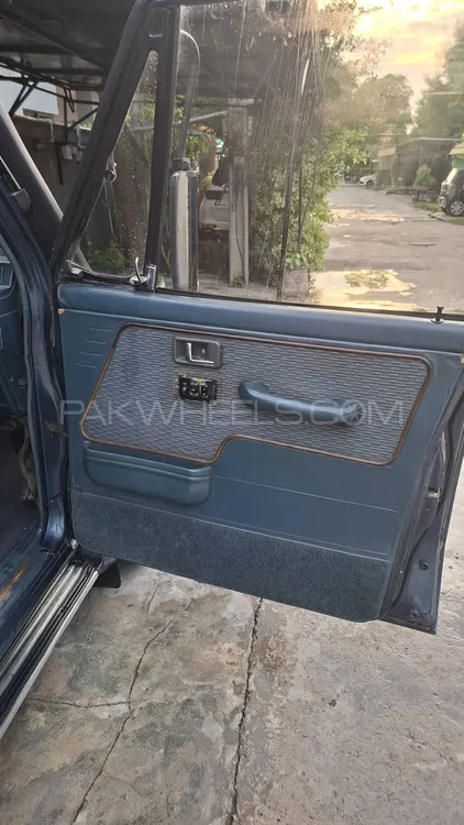 مٹسوبیشی پجیرو 1988 for Sale in لاہور مٹسوبیشی پجیرو 1988 for Sale in لاہور Image-6