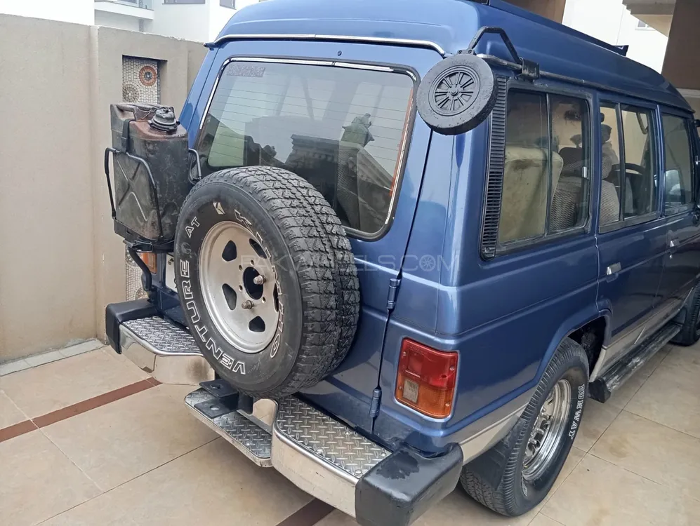Mitsubishi Pajero 1990 for Sale in Lahore Mitsubishi Pajero 1990 for Sale in Lahore Image-4