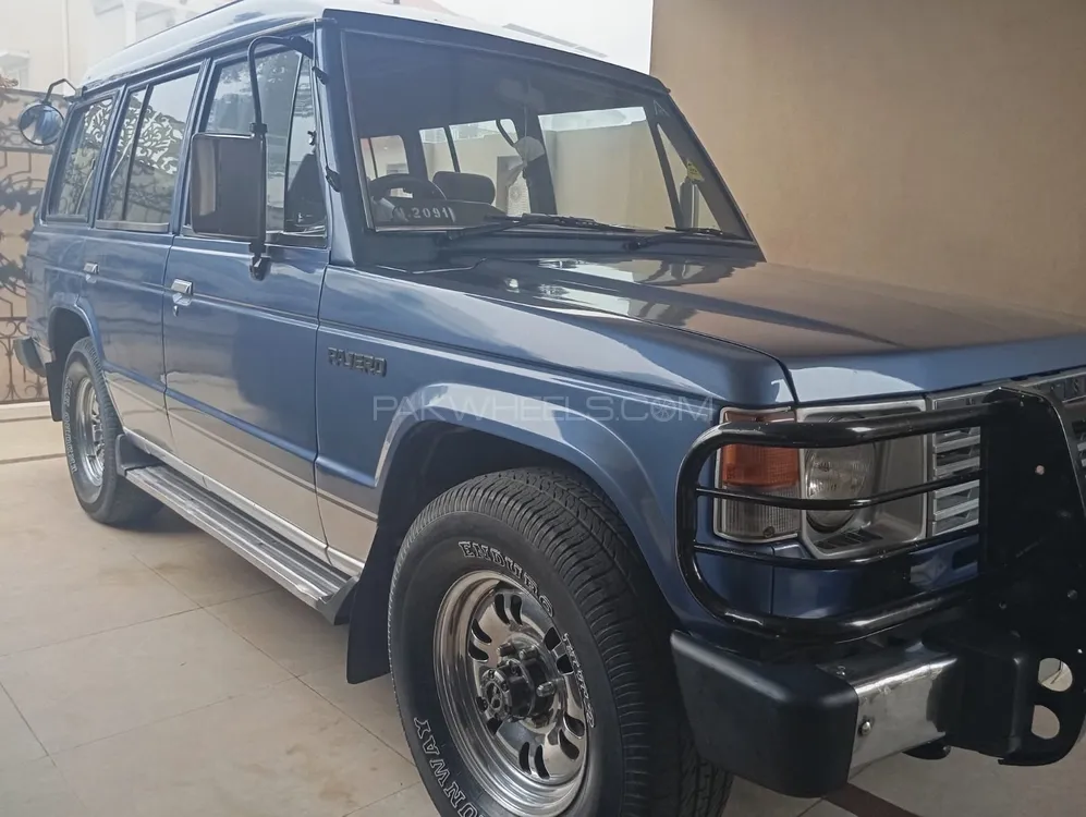 Mitsubishi Pajero 1990 for Sale in Lahore Mitsubishi Pajero 1990 for Sale in Lahore Image-1