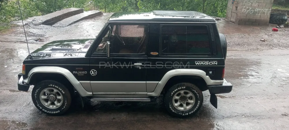 Mitsubishi Pajero 1990 for Sale in Kashmir Mitsubishi Pajero 1990 for Sale in Kashmir Image-7