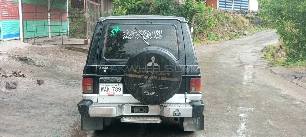 Mitsubishi Pajero 1990 for Sale in Kashmir Mitsubishi Pajero 1990 for Sale in Kashmir Image-6