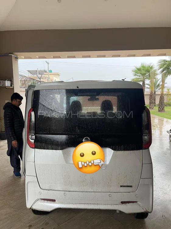 Nissan Dayz Roox 2020 for Sale in Sarai alamgir Nissan Dayz Roox 2020 for Sale in Sarai alamgir Image-5