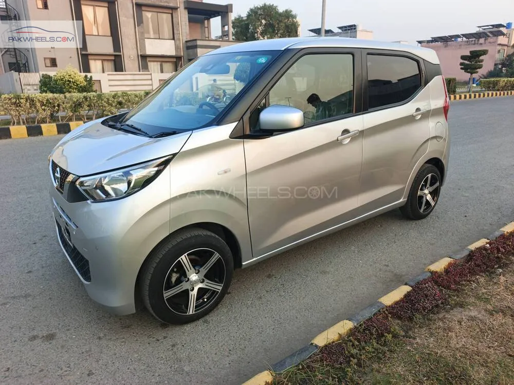 Nissan Dayz 2023 for Sale in Gujranwala Nissan Dayz 2023 for Sale in Gujranwala Image-3
