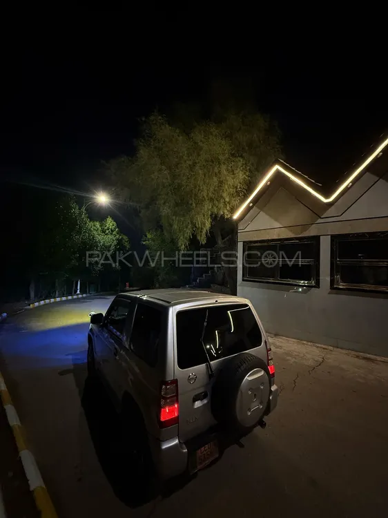 Nissan Kix 2012 for Sale in Abbottabad Nissan Kix 2012 for Sale in Abbottabad Image-3