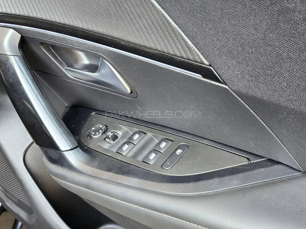 Peugeot 2008 2022 for Sale in Karachi Peugeot 2008 2022 for Sale in Karachi Image-12