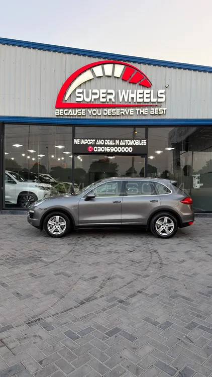 Porsche Cayenne 2014 for Sale in Lahore Porsche Cayenne 2014 for Sale in Lahore Image-3