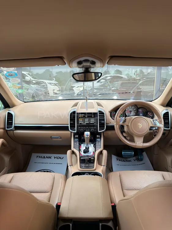 Porsche Cayenne 2014 for Sale in Lahore Porsche Cayenne 2014 for Sale in Lahore Image-2