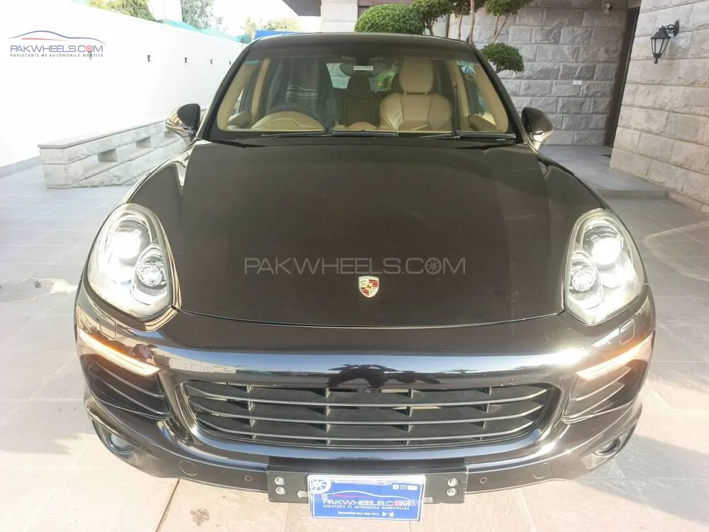 Porsche Cayenne 2017 for Sale in Karachi Porsche Cayenne 2017 for Sale in Karachi Image-1