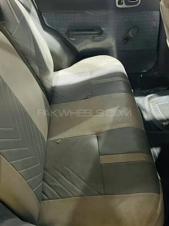 Suzuki Cultus 2005 for Sale in Karachi Suzuki Cultus 2005 for Sale in Karachi Image-8