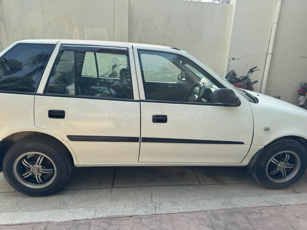 Suzuki Cultus 2011 for Sale in Lahore Suzuki Cultus 2011 for Sale in Lahore Image-2