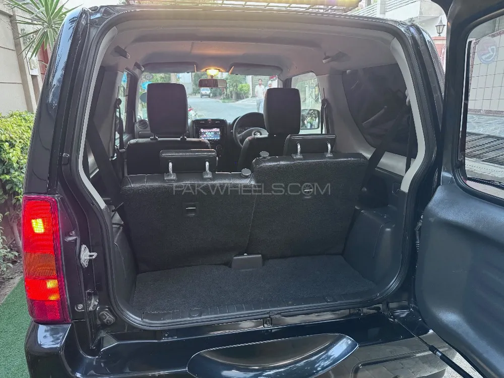 Suzuki Jimny 2012 for Sale in Lahore Suzuki Jimny 2012 for Sale in Lahore Image-16