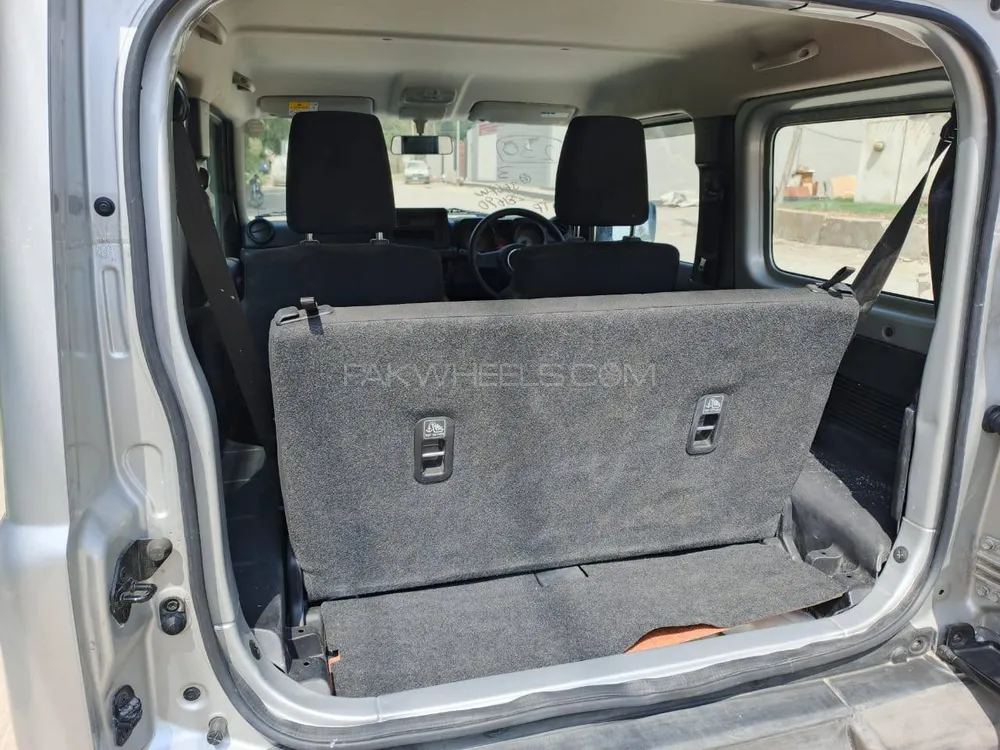 Suzuki Jimny 2023 for Sale in Karachi Suzuki Jimny 2023 for Sale in Karachi Image-6