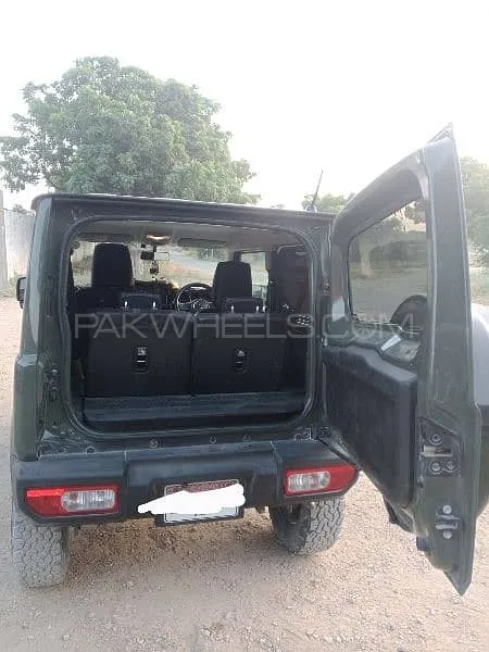 Suzuki Jimny 2019 for Sale in Karachi Suzuki Jimny 2019 for Sale in Karachi Image-9