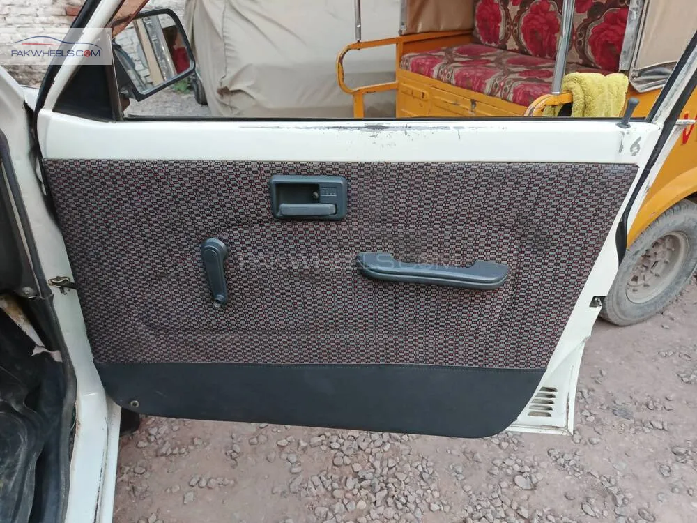 Suzuki Mehran 2010 for Sale in Peshawar Suzuki Mehran 2010 for Sale in Peshawar Image-12