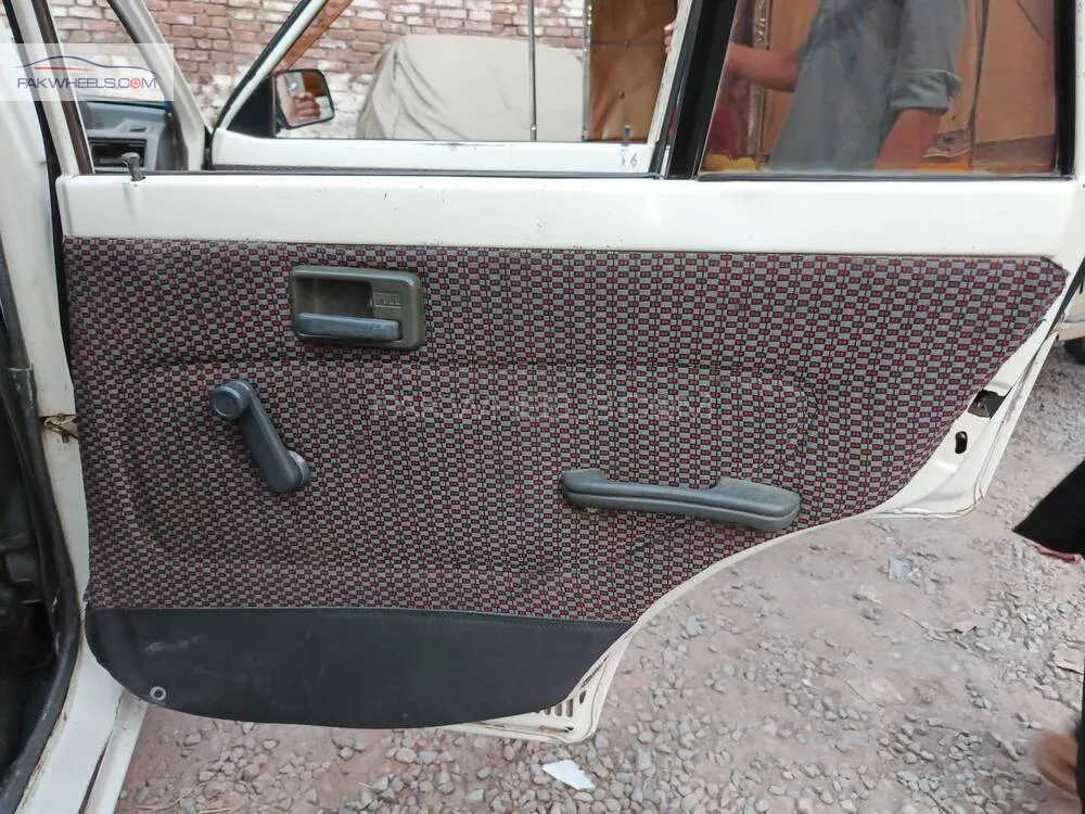 Suzuki Mehran 2010 for Sale in Peshawar Suzuki Mehran 2010 for Sale in Peshawar Image-14
