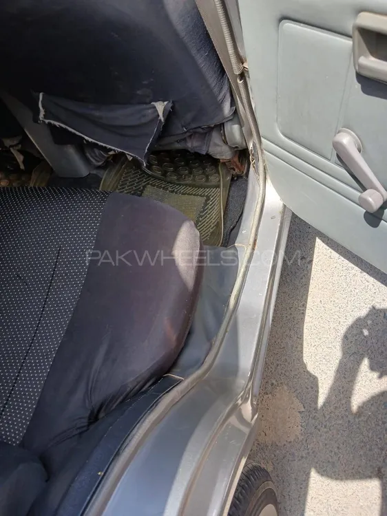 Suzuki Mehran 2015 for Sale in Lahore Suzuki Mehran 2015 for Sale in Lahore Image-8